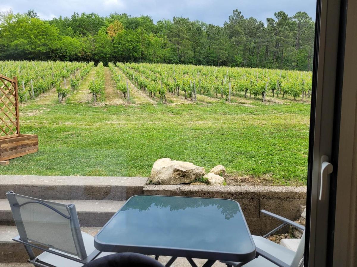 Bed and breakfast A L'OMBRE DE LA TREILLE -Proche Saint-Emilion Extérieur photo