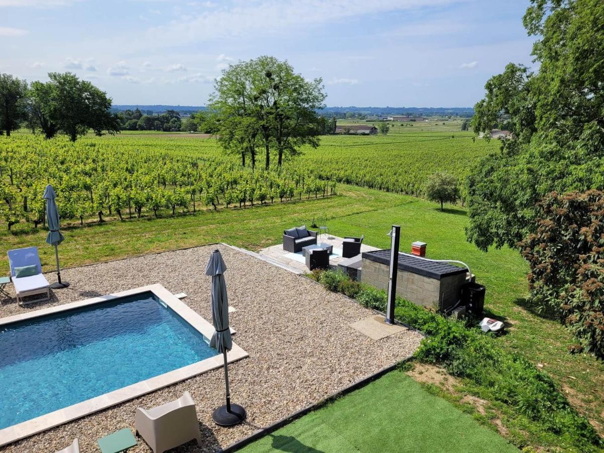 Bed and breakfast A L'OMBRE DE LA TREILLE -Proche Saint-Emilion Extérieur photo